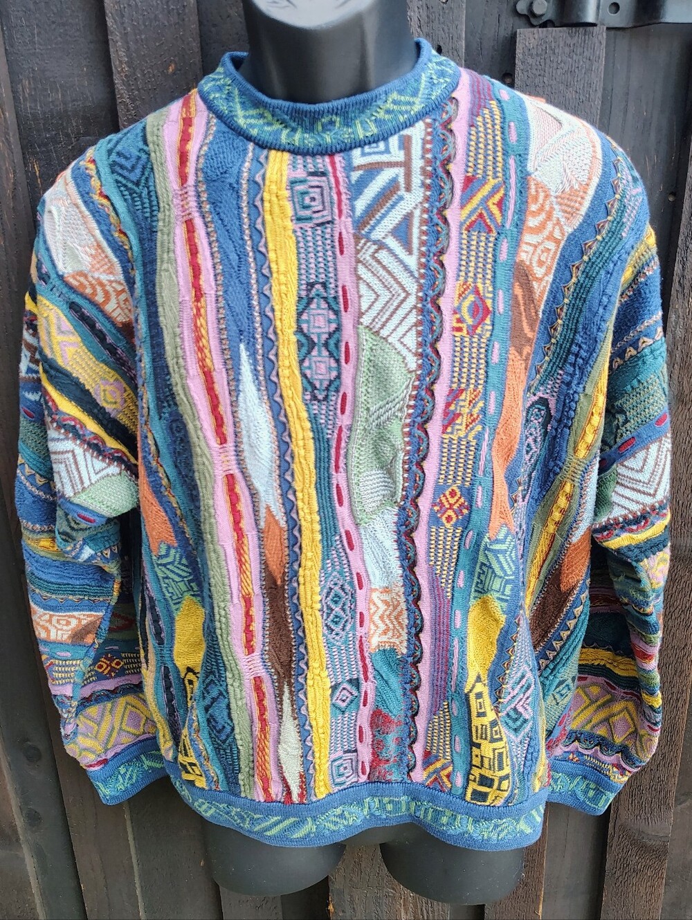 Men's COOGI Multicolor Textured Crewneck Sweater, Large